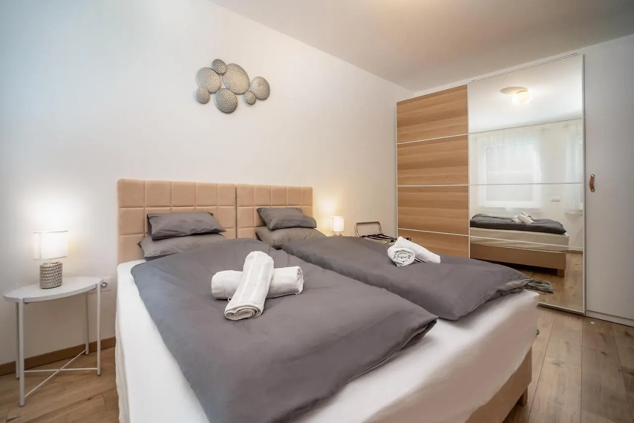 Grace Pine Apartment 2 بودابست 0*,