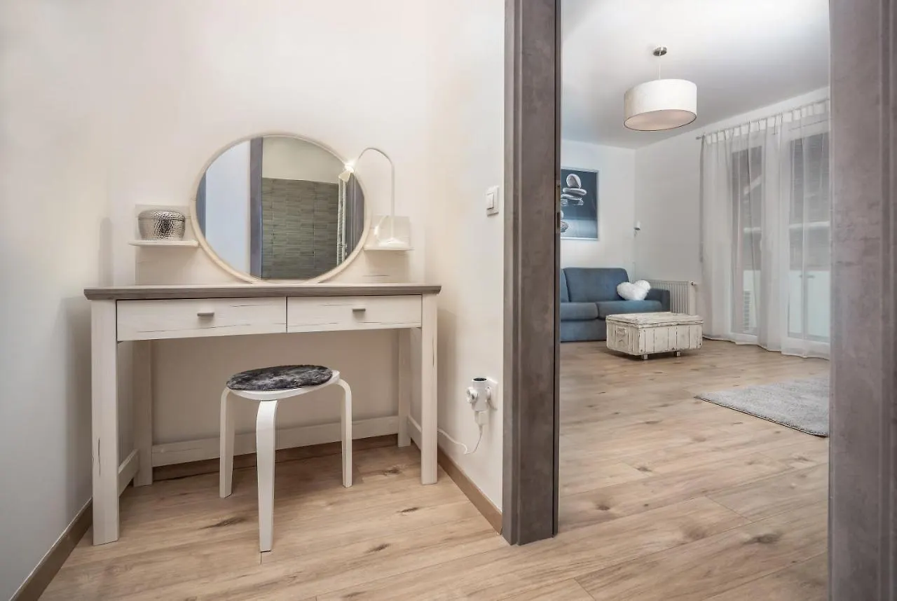 Grace Pine Apartment 2 Budapest 0*,